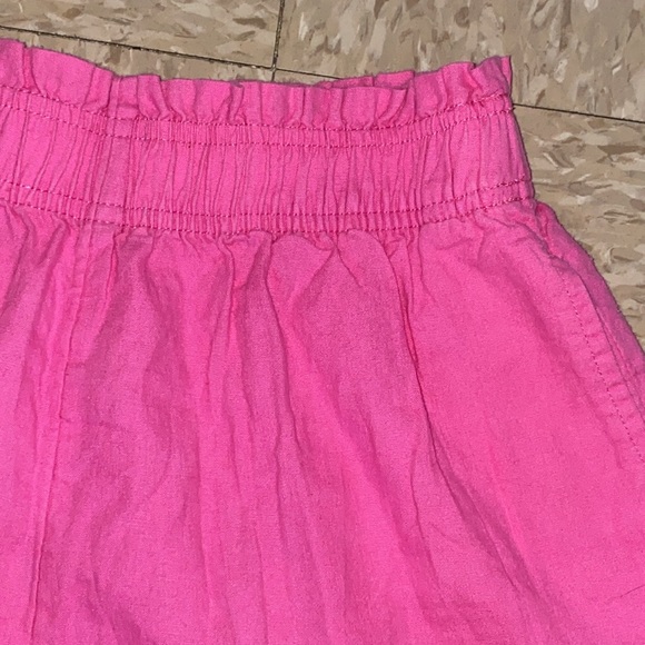 aerie Paperbag High Waisted Ruffle Hem Linen Blend Shorts in Bubble Gum Size XS - Picture 4 of 13
